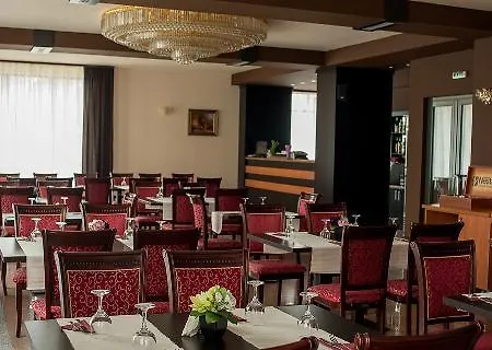 Regal Hotel 3*